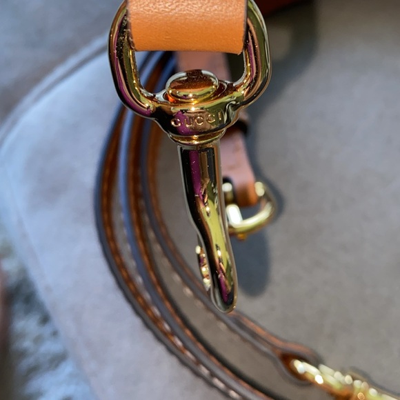 GUCCI Interlocking GG Web Canvas Tote - Picture 15 of 16